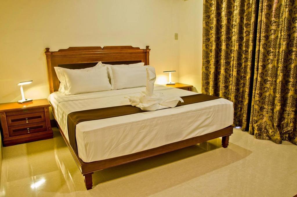 The Premiere Business Hotel Kalibo Bilik gambar
