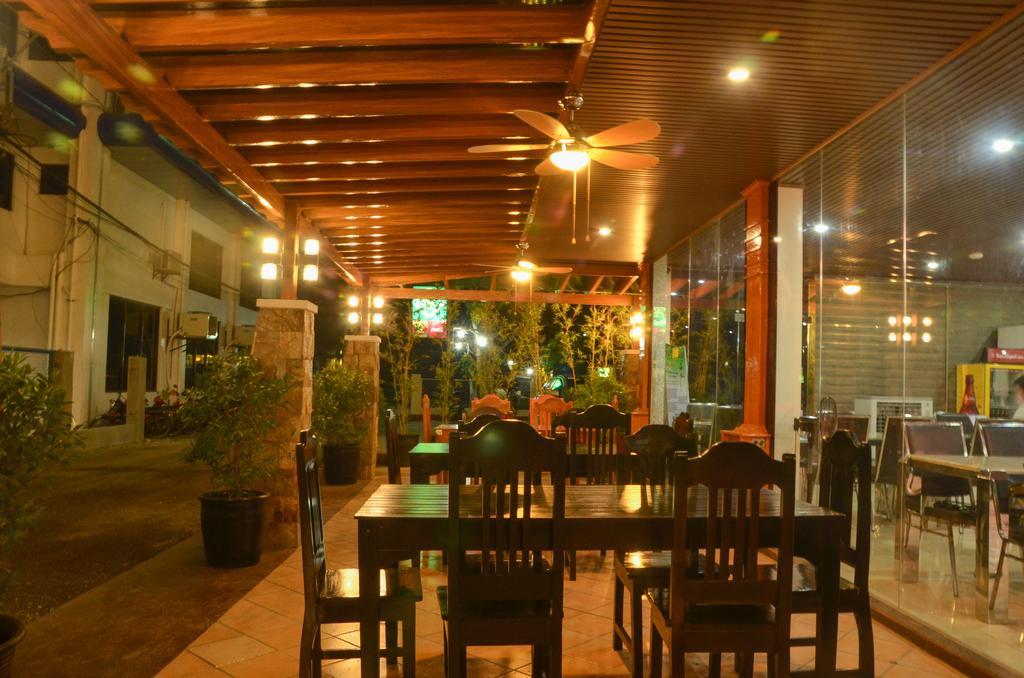 The Premiere Business Hotel Kalibo Luaran gambar