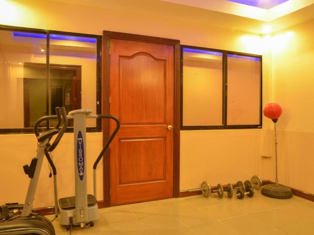 The Premiere Business Hotel Kalibo Luaran gambar