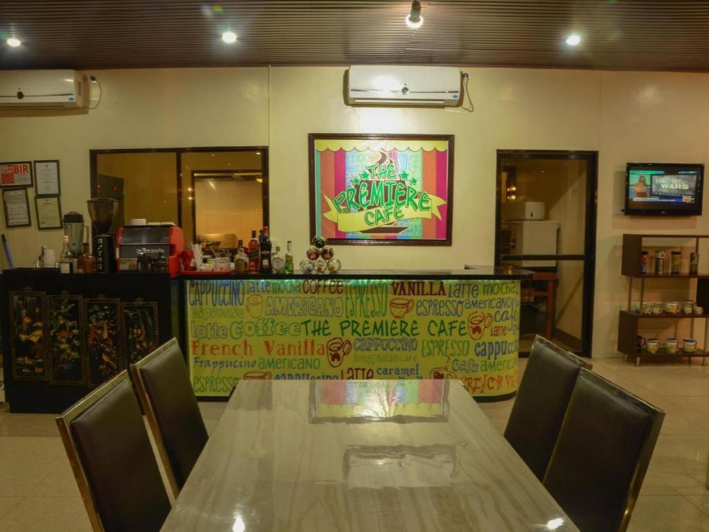 The Premiere Business Hotel Kalibo Luaran gambar