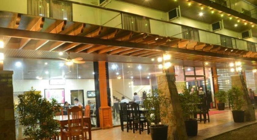 The Premiere Business Hotel Kalibo Luaran gambar