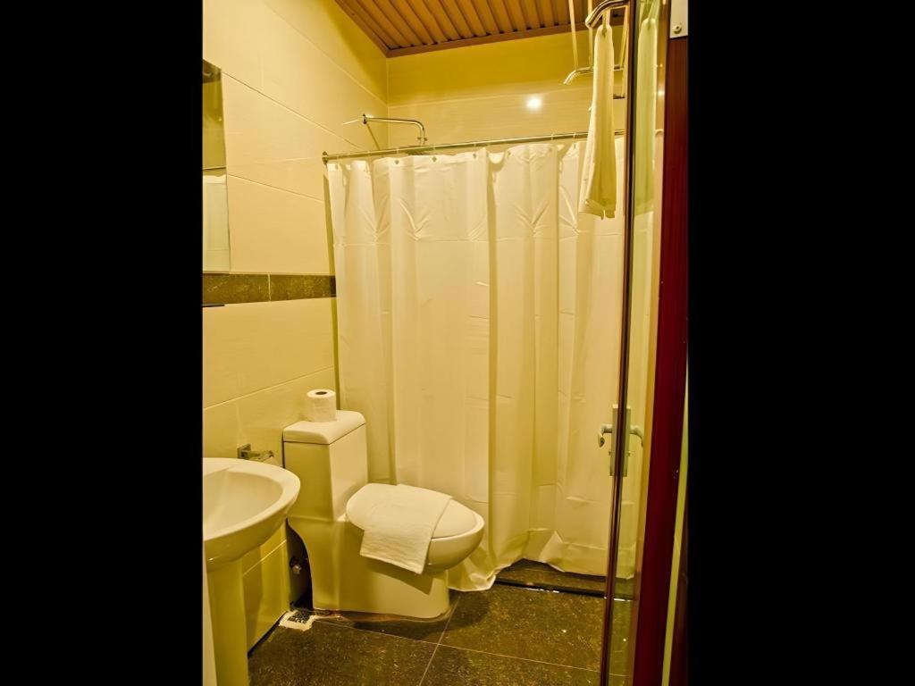 The Premiere Business Hotel Kalibo Luaran gambar