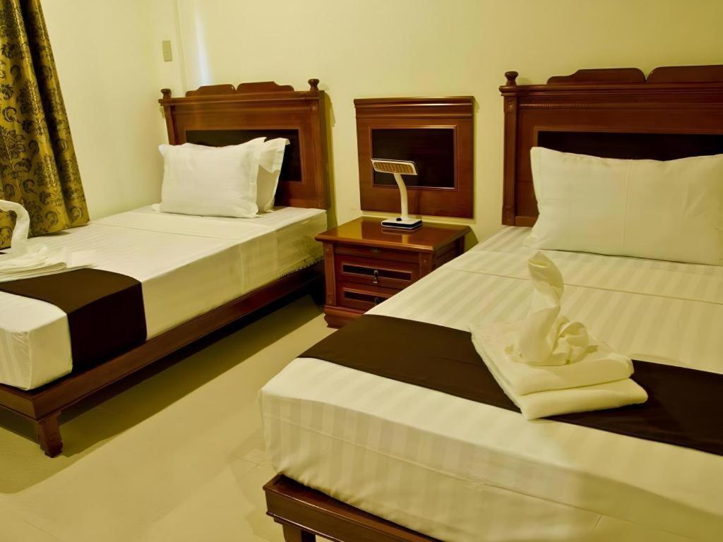 The Premiere Business Hotel Kalibo Luaran gambar